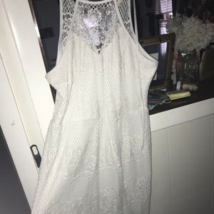 White, lace dress